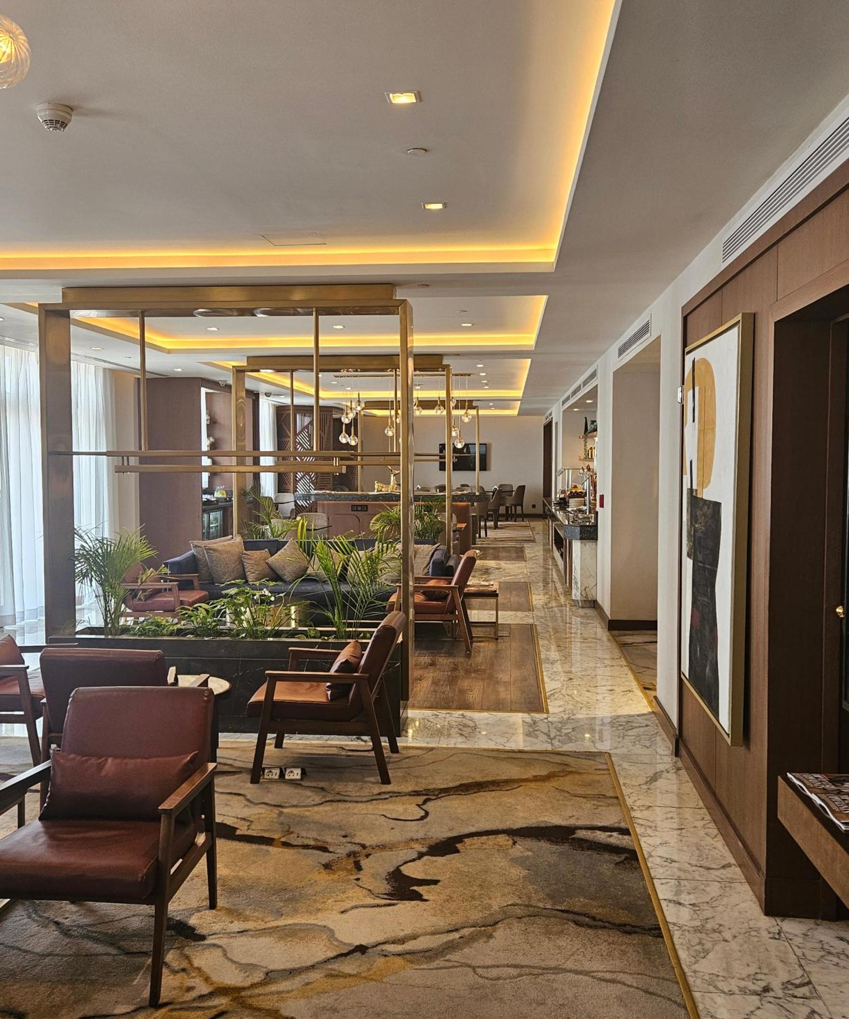 Sofitel Cairo Downtown Nile Ξενοδοχείο Εξωτερικό φωτογραφία The lounge at the airport